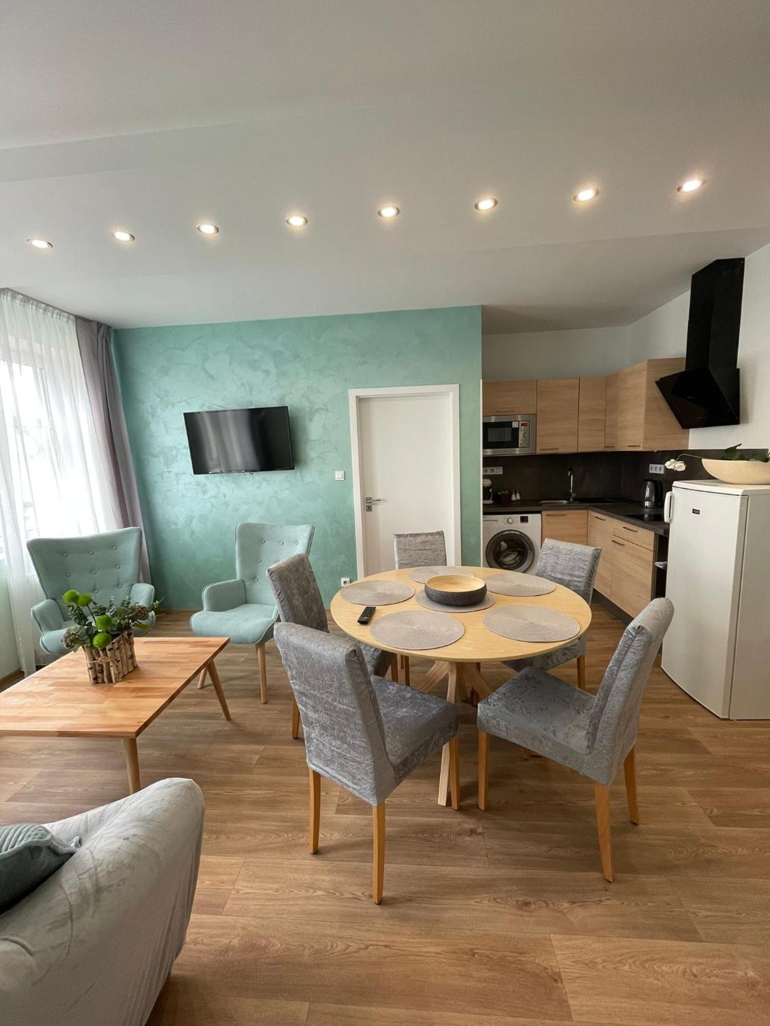 Apartmany Jasmin Liberec Exteriör bild