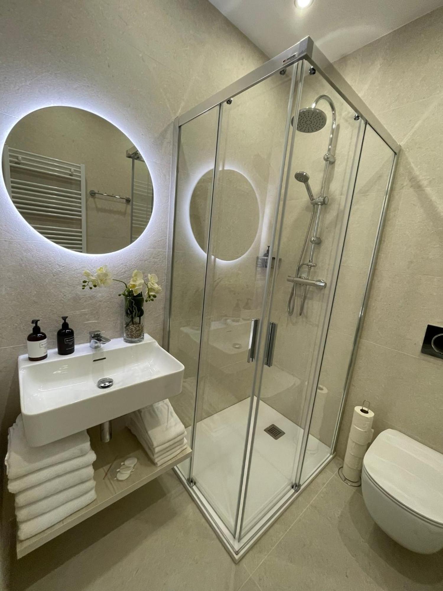Apartmany Jasmin Liberec Exteriör bild