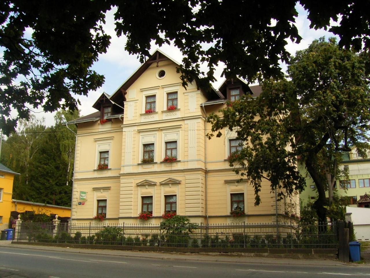 Apartmany Jasmin Liberec Exteriör bild